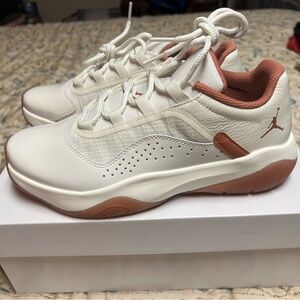 Women’s Air Jordan 11 CMFT Low